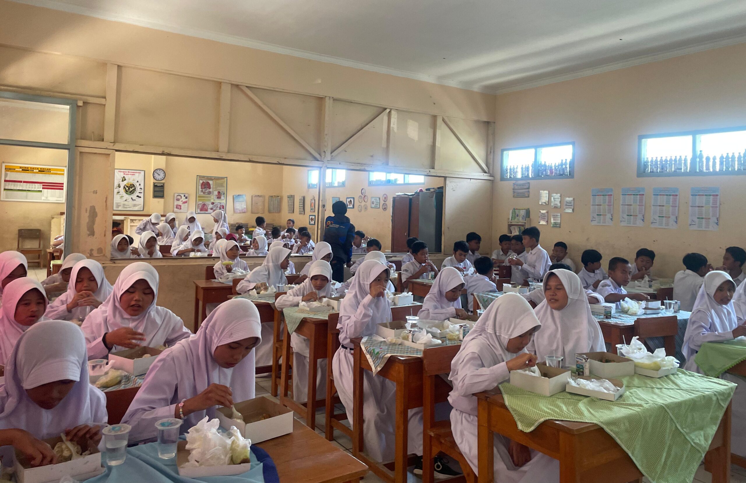 Uji Coba Makanan Gizi Gratis di Kutawaringin, Disdik Kabupaten Bandung: Bantu Kurangi Jajan Siswa