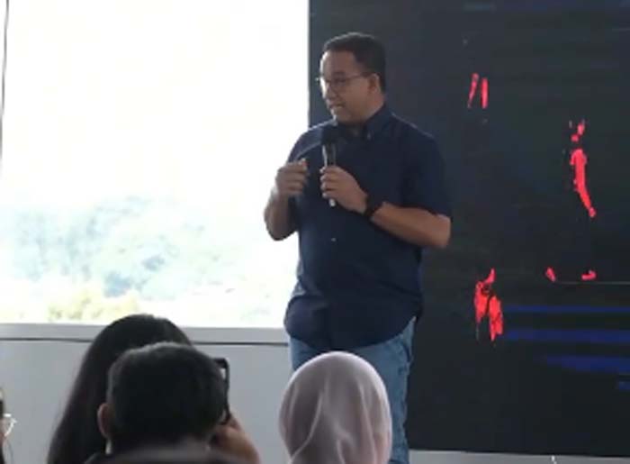 Anies Baswedan Hadiri Peluncuran Buku ‘Makanya Mikir’ Berfikir Kritis Bukan Cuma Peka Tapi Buka Ruang Diskusi