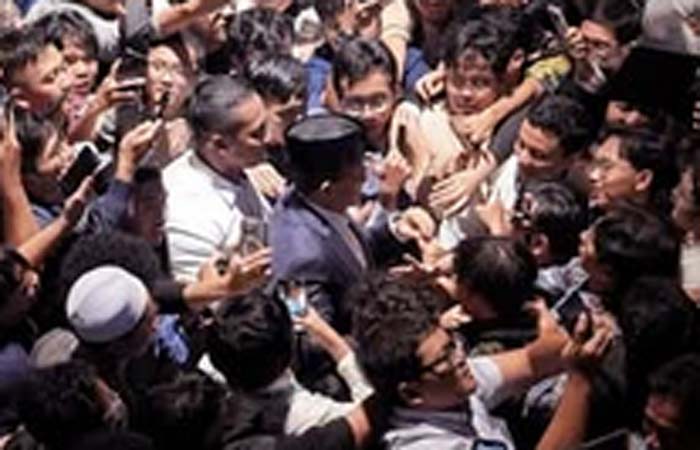 Anies Baswedan di Masjid Salman ITB Berbincang Tentang Ilmu dan Pikiran Kritis