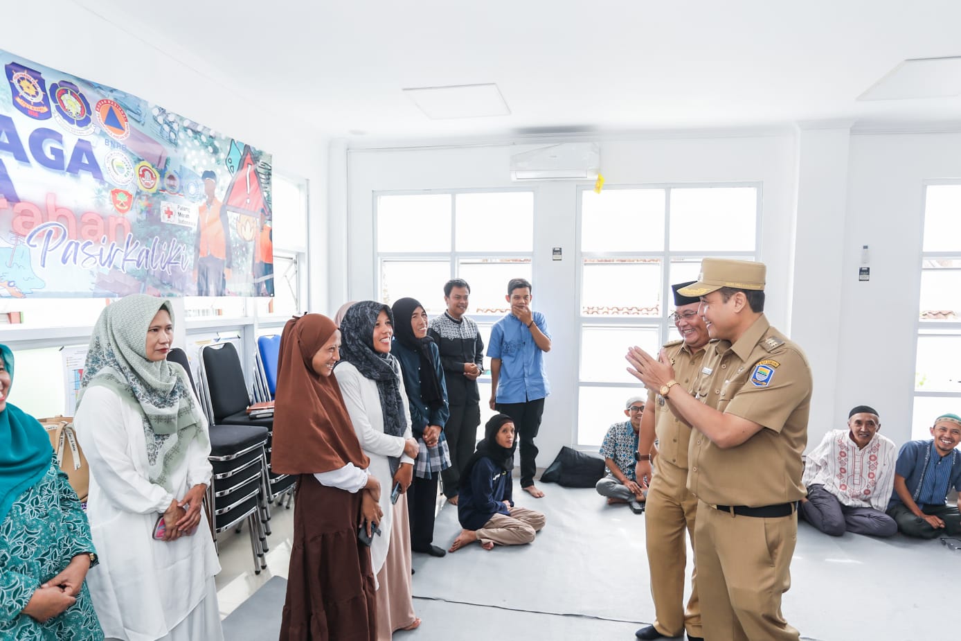Bangkitkan Semangat Mengaji, Warga Pasirkaliki Tak Gentar Meski Usia Senja