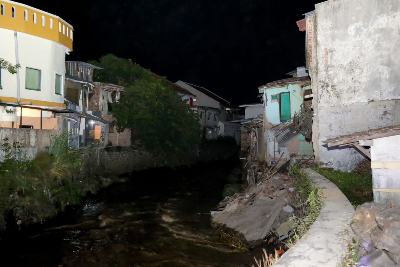 Pemkot Bandung Imbau Warga Waspada Kemarau Basah, Fokus Bersihkan Sampah dan Saluran Air