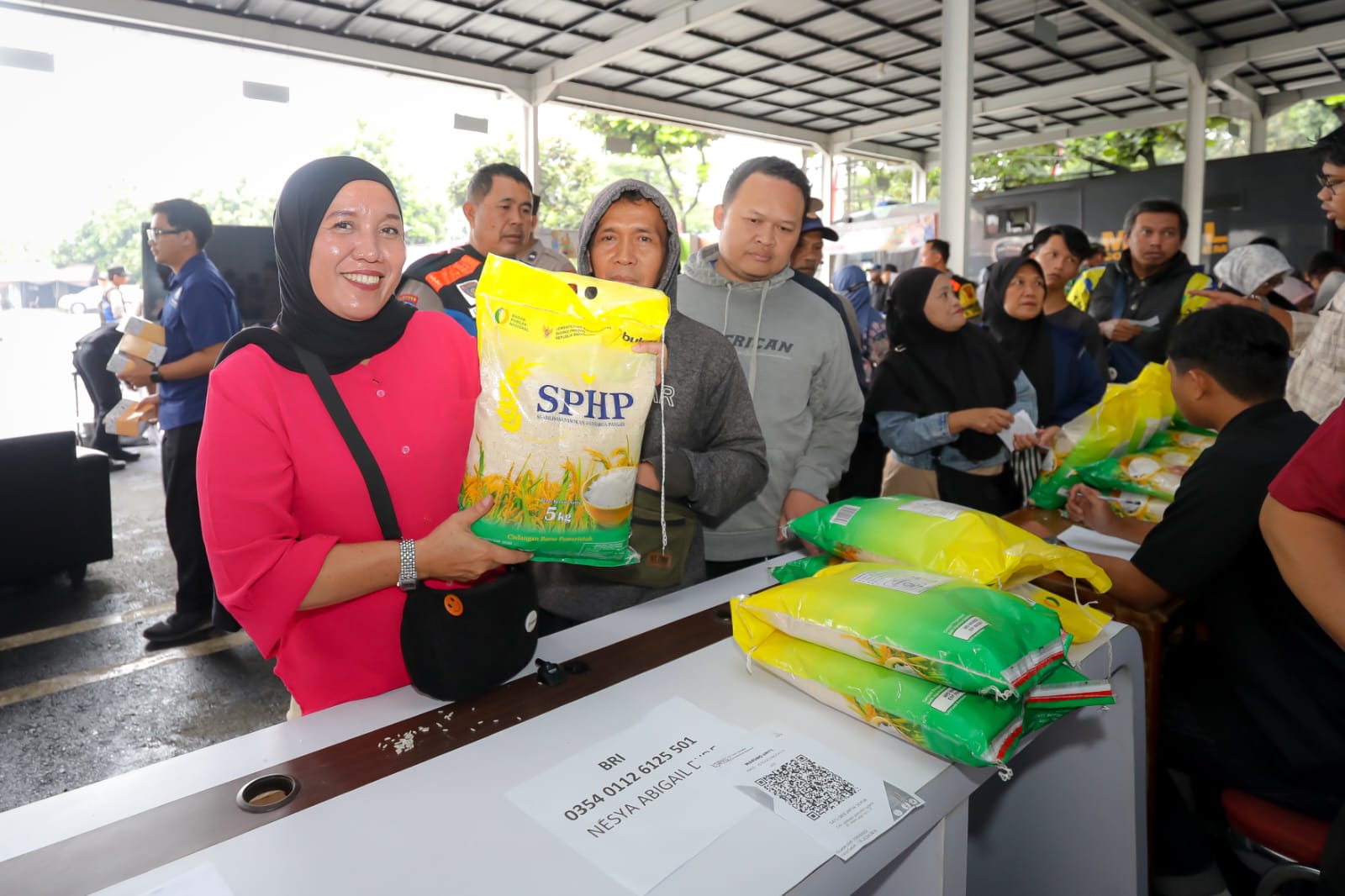 Polrestabes Bandung Gelar Pasar Murah, Warga Bisa Belanja Hemat hingga 16 Agustus!