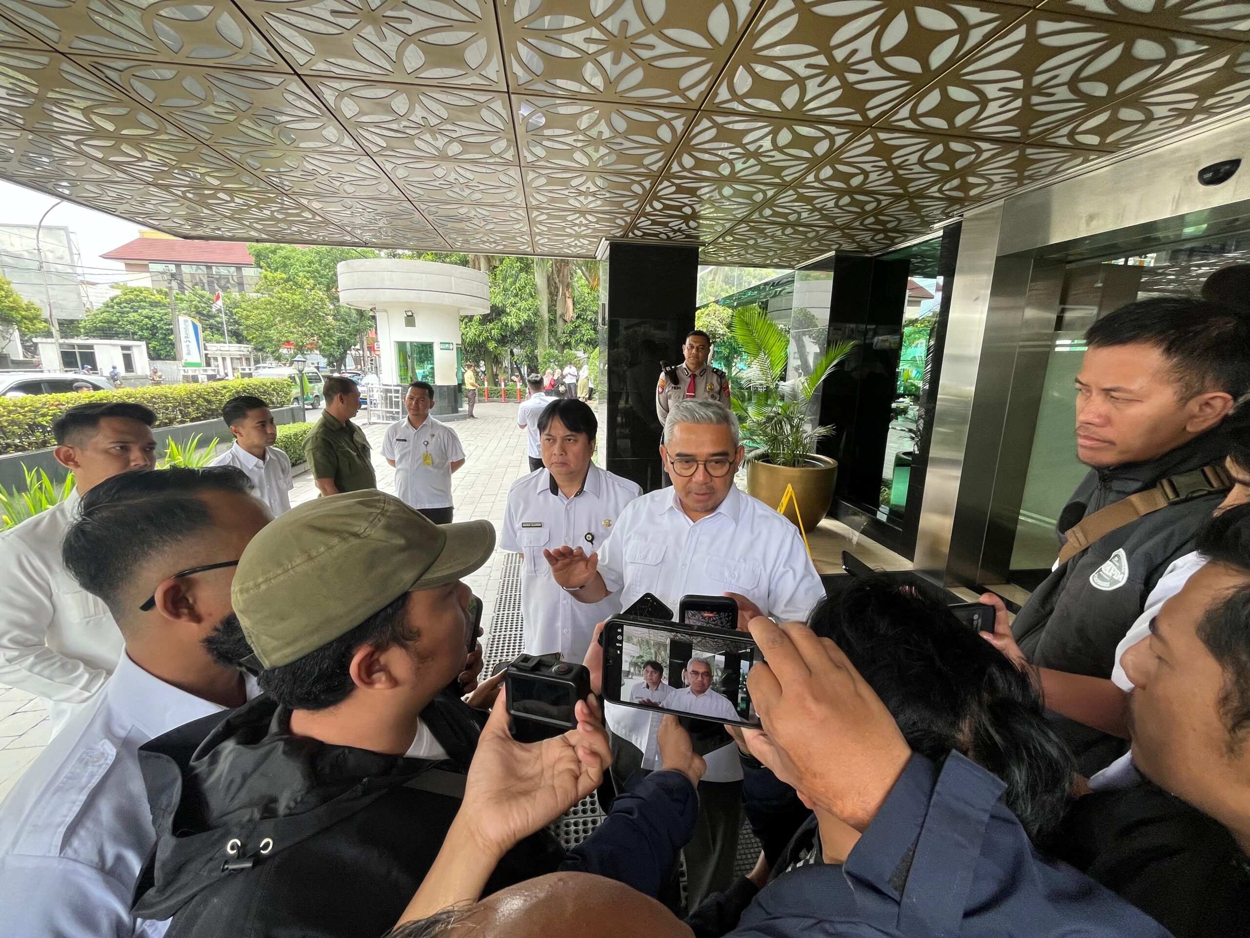 Farhan Tegaskan Penanganan Dugaan Perundungan di Sekolah Harus Dilakukan Secara Hati-hati