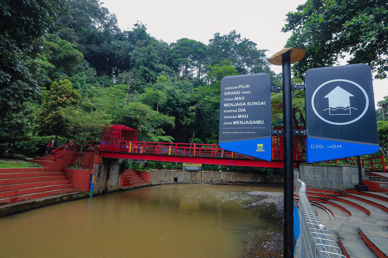 Pemkot Bandung Fokus Normalisasi Sungai, Sampah Jadi Penyebab Utama Banjir