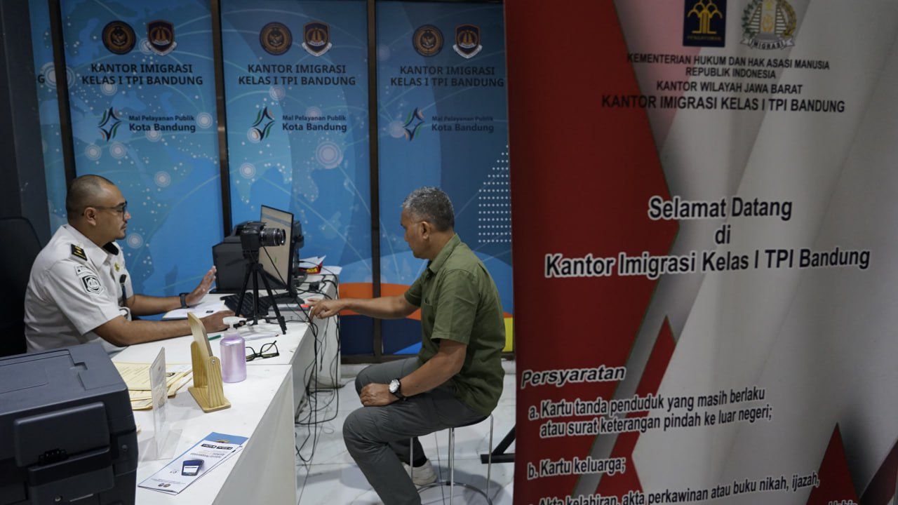 Layanan Paspor di MPP Kota Bandung Selalu Penuh, Proses Cepat dan Ramah Jadi Daya Tarik