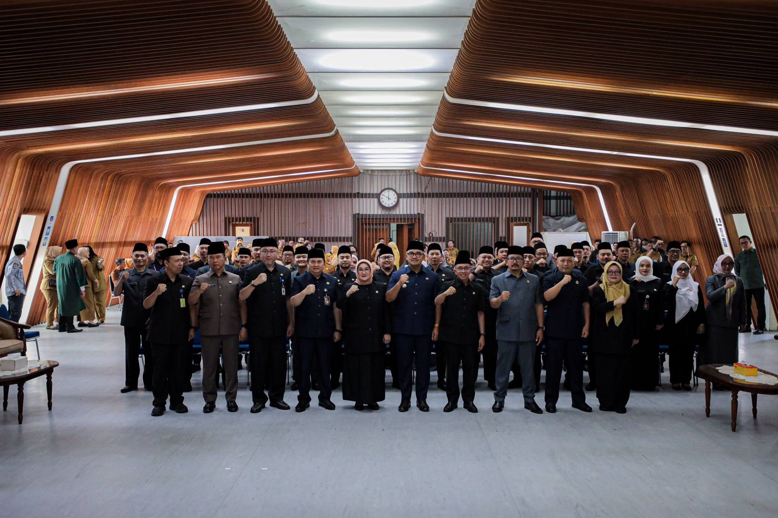 Lantik 41 Pejabat, Wali Kota Ingatkan Integritas dan Prinsip 3P dalam Tata Kelola Pemerintahan