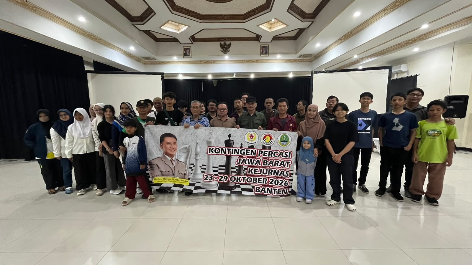 Kawal 124 atlet kejurnas, kontingen Catur Jabar siap tempur !!!<br><br>Kontingen Jabar di Kejurnas Catur 2026 akan diperkuat beberapa pecatur berpredikat Master